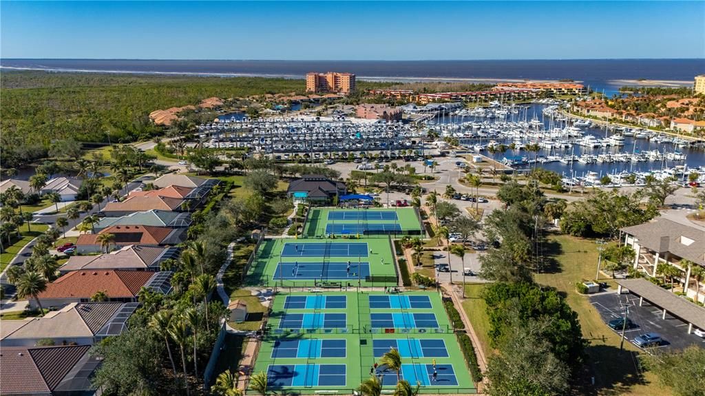 На продажу: $319,000 (2 спален, 2 ванн, 1162 Квадратных фут)