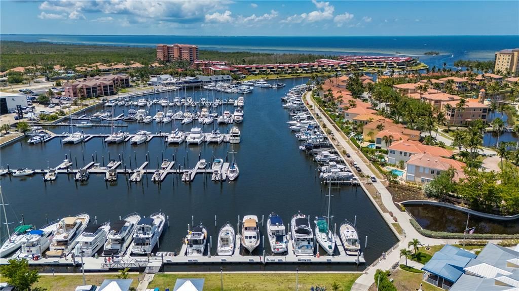 На продажу: $319,000 (2 спален, 2 ванн, 1162 Квадратных фут)