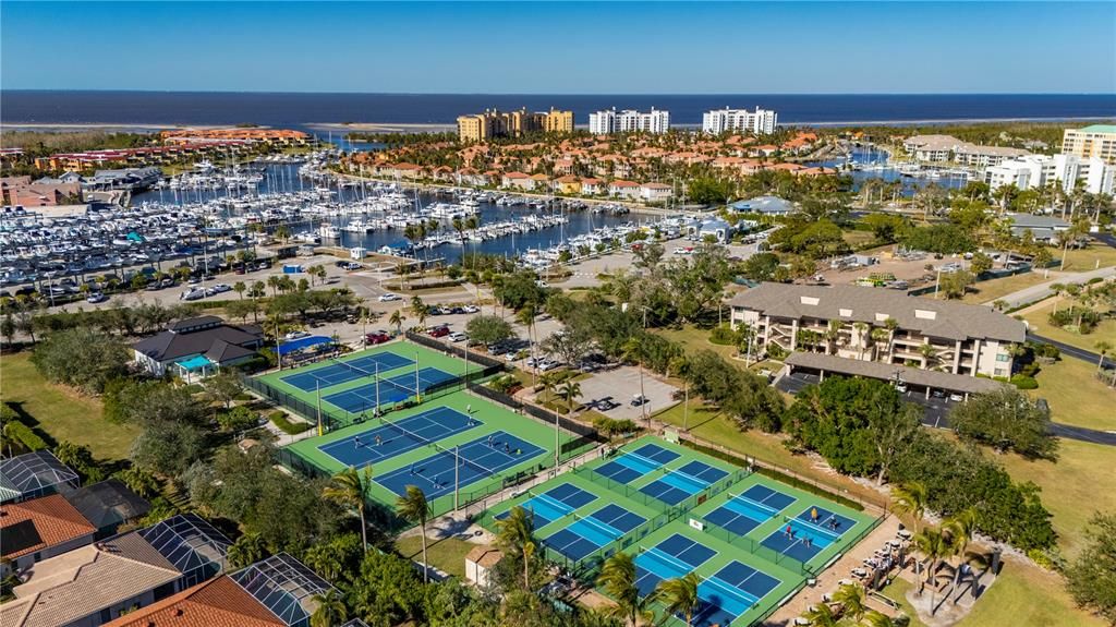 На продажу: $319,000 (2 спален, 2 ванн, 1162 Квадратных фут)