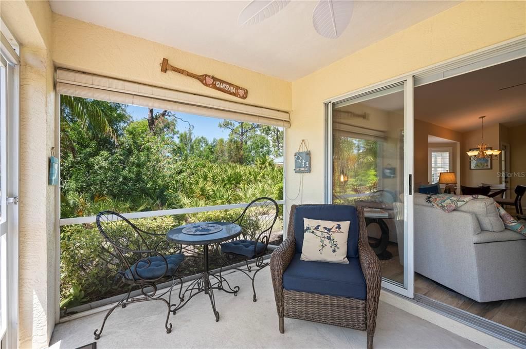 На продажу: $319,000 (2 спален, 2 ванн, 1162 Квадратных фут)