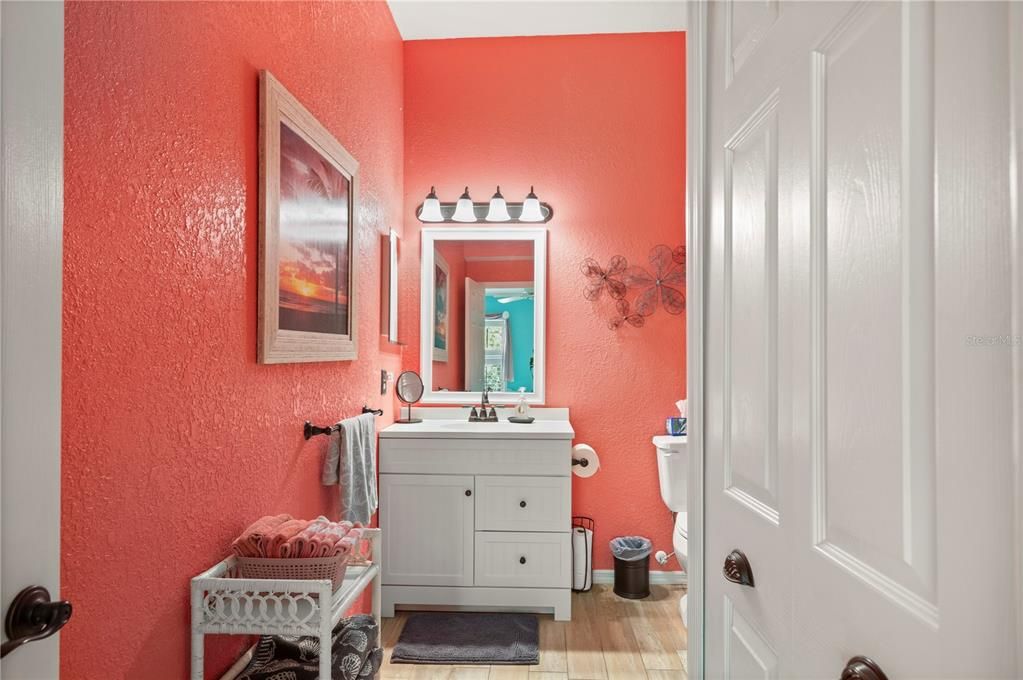 На продажу: $319,000 (2 спален, 2 ванн, 1162 Квадратных фут)