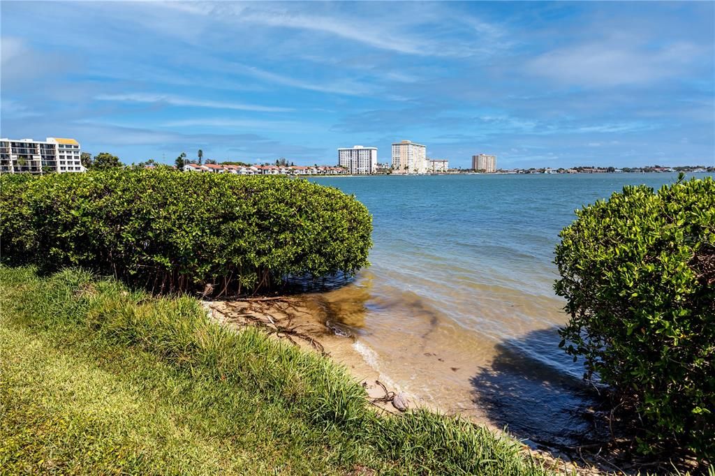 待售: $319,900 (2 贝兹, 2 浴室, 890 平方英尺)