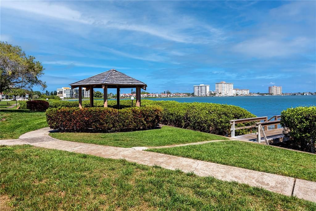 待售: $319,900 (2 贝兹, 2 浴室, 890 平方英尺)