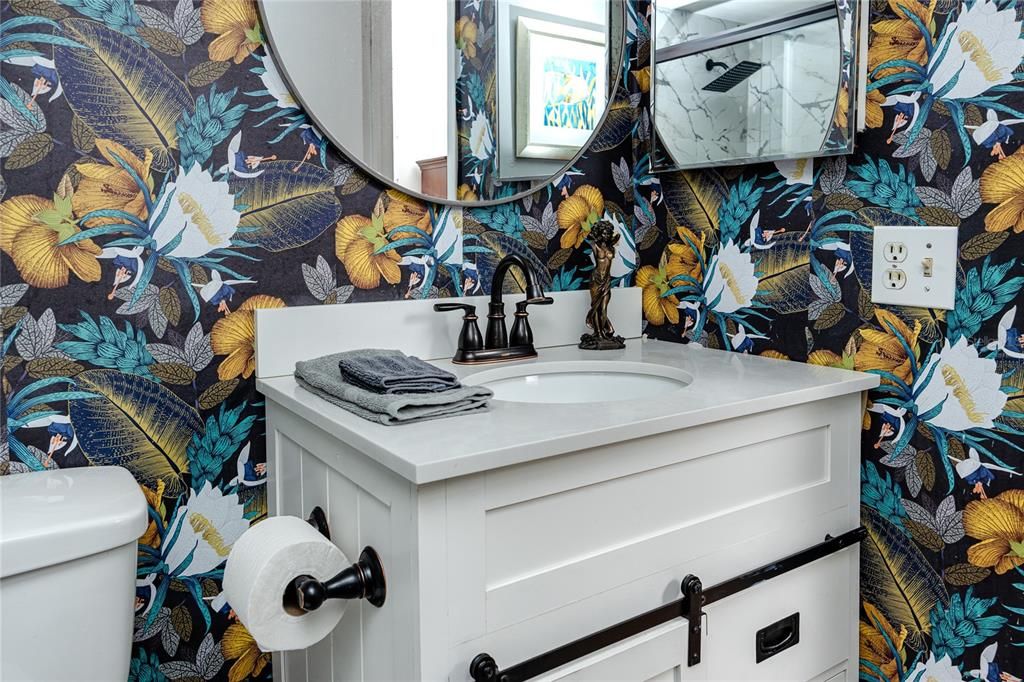 待售: $319,900 (2 贝兹, 2 浴室, 890 平方英尺)