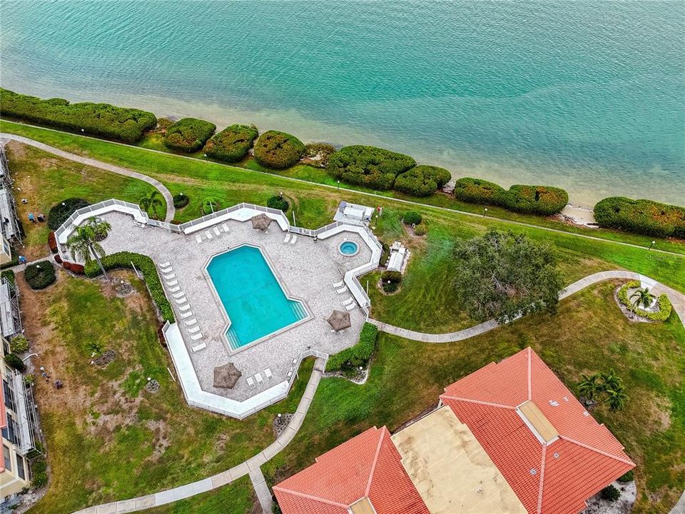 待售: $319,900 (2 贝兹, 2 浴室, 890 平方英尺)