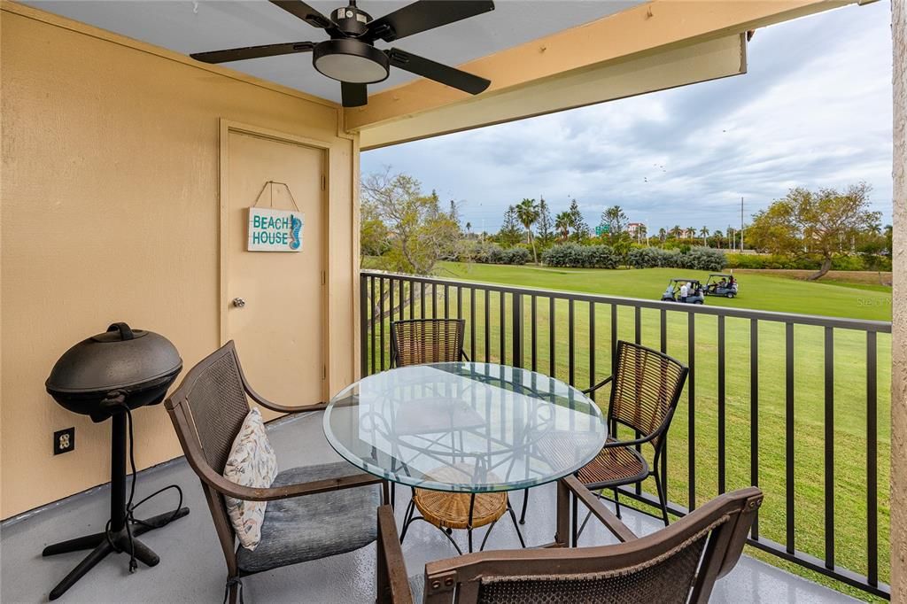 待售: $319,900 (2 贝兹, 2 浴室, 890 平方英尺)