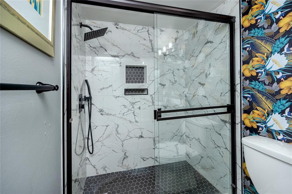 待售: $319,900 (2 贝兹, 2 浴室, 890 平方英尺)