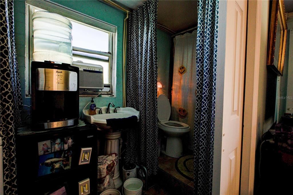 На продажу: $269,000 (2 спален, 2 ванн, 1507 Квадратных фут)