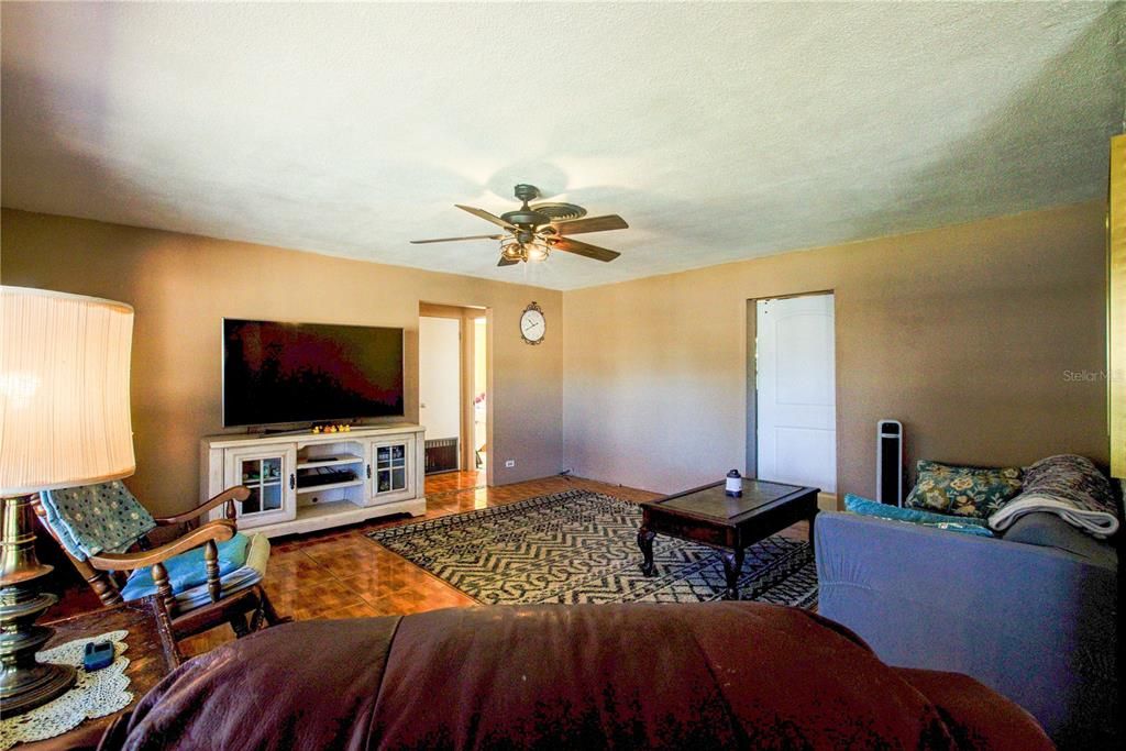 На продажу: $269,000 (2 спален, 2 ванн, 1507 Квадратных фут)