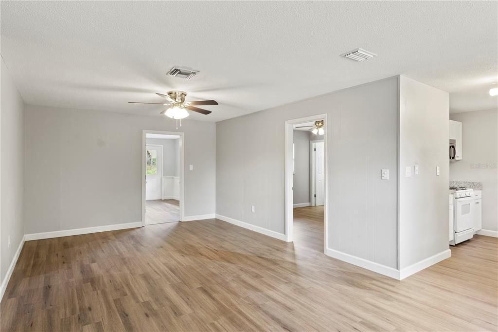 En Renta: $1,750 (4 camas, 2 baños, 1540 Pies cuadrados)