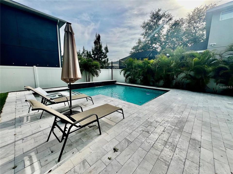 For Rent: $5,500 (4 beds, 2 baths, 2370 Square Feet)