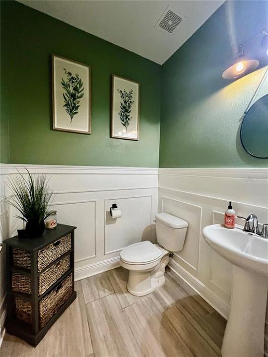 For Rent: $5,500 (4 beds, 2 baths, 2370 Square Feet)