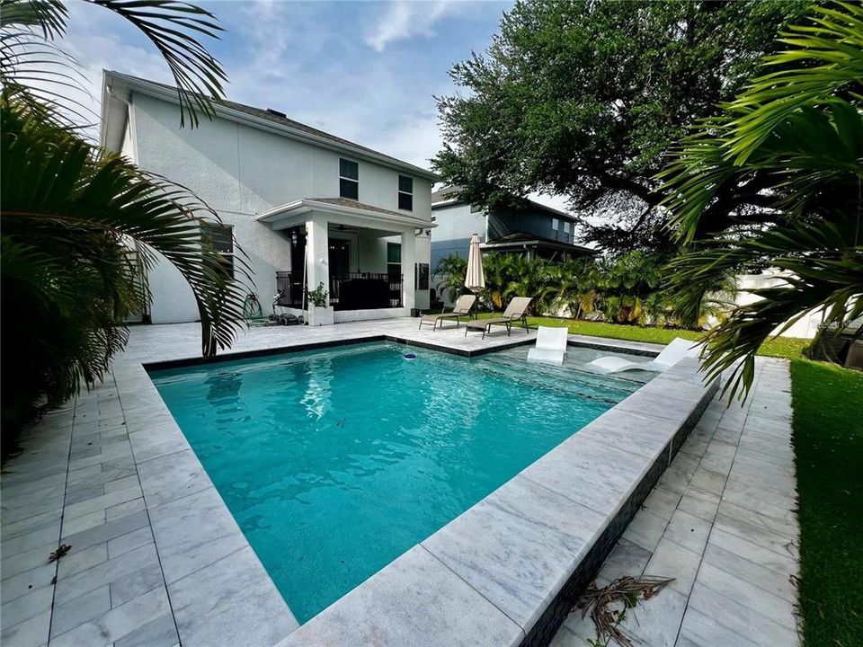 For Rent: $5,500 (4 beds, 2 baths, 2370 Square Feet)