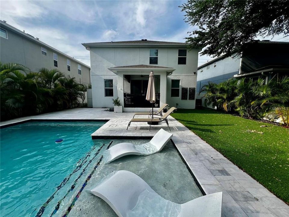 For Rent: $5,500 (4 beds, 2 baths, 2370 Square Feet)