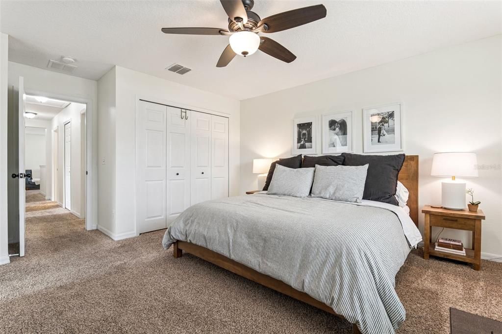 En Venta: $470,000 (4 camas, 2 baños, 1868 Pies cuadrados)