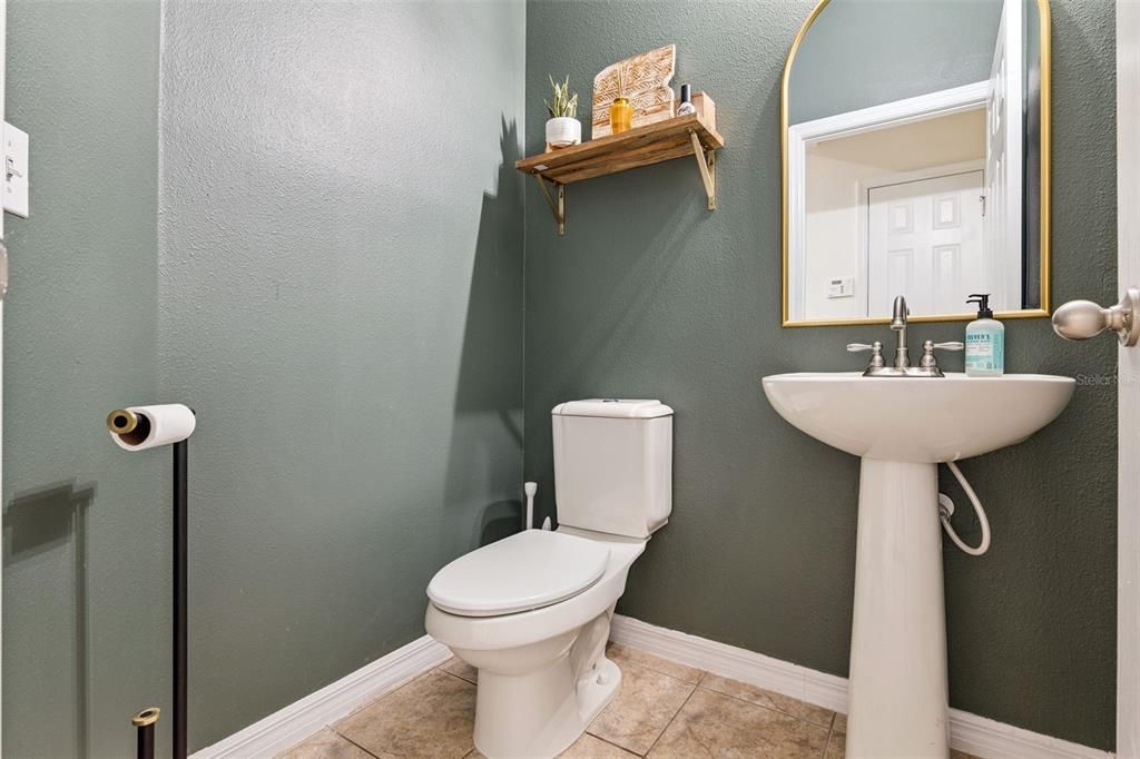 En Venta: $470,000 (4 camas, 2 baños, 1868 Pies cuadrados)