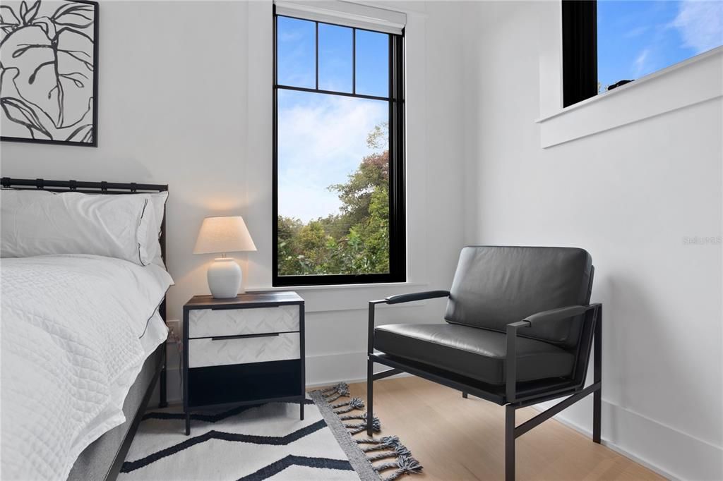 En Renta: $20,000 (4 camas, 5 baños, 5400 Pies cuadrados)