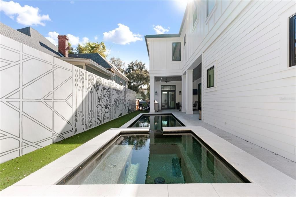 En Renta: $20,000 (4 camas, 5 baños, 5400 Pies cuadrados)