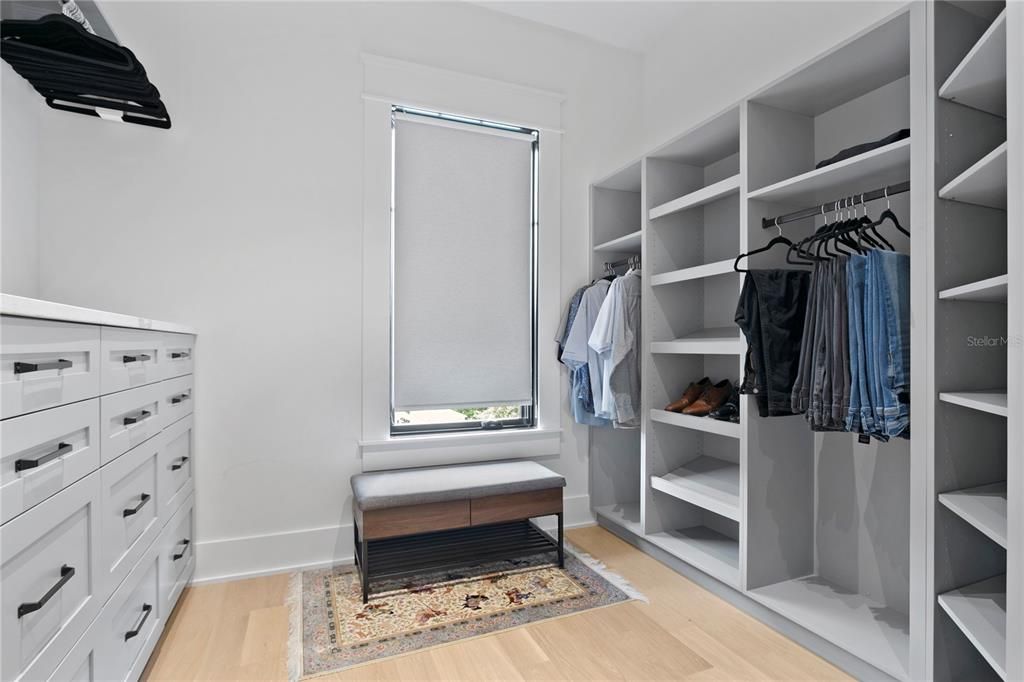 En Renta: $20,000 (4 camas, 5 baños, 5400 Pies cuadrados)