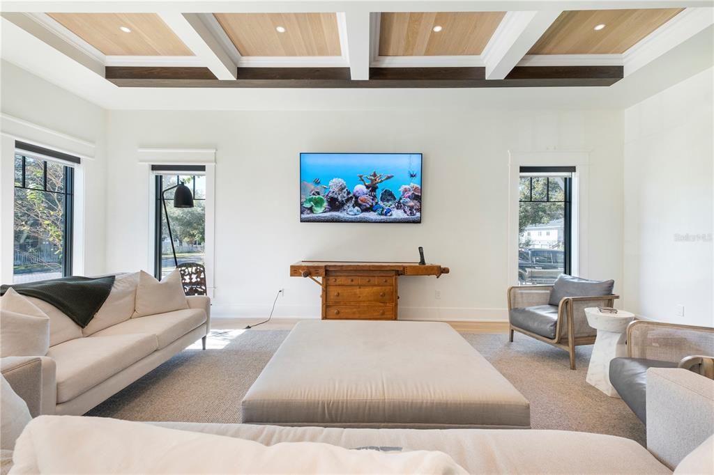 En Renta: $20,000 (4 camas, 5 baños, 5400 Pies cuadrados)