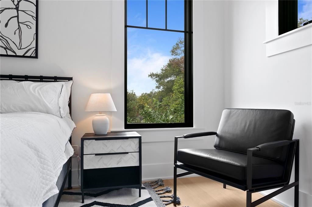 En Renta: $20,000 (4 camas, 5 baños, 5400 Pies cuadrados)