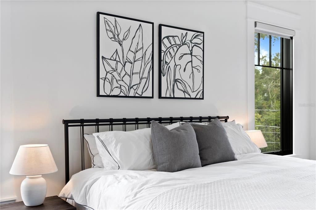 En Renta: $20,000 (4 camas, 5 baños, 5400 Pies cuadrados)