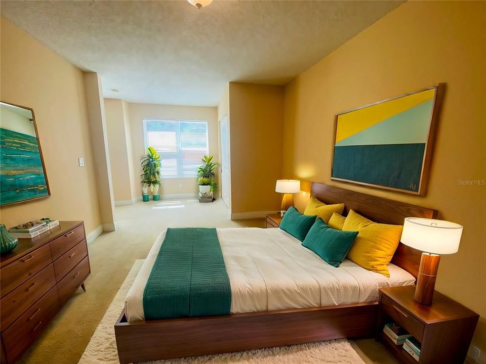 For Sale: $125,000 (1 beds, 1 baths, 636 Square Feet)