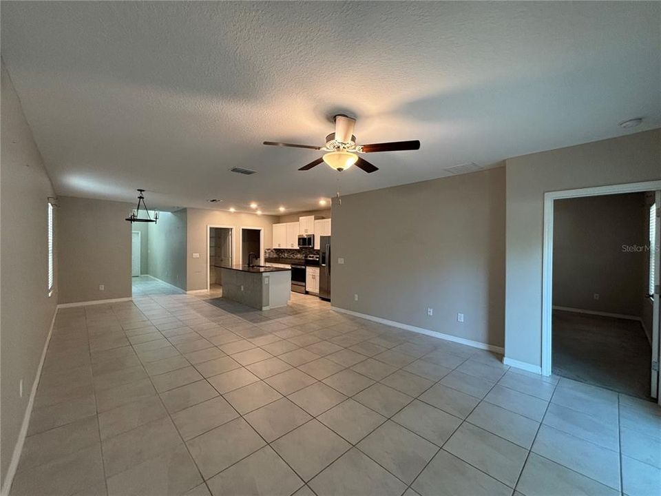 В аренду: $2,500 (5 спален, 2 ванн, 2376 Квадратных фут)