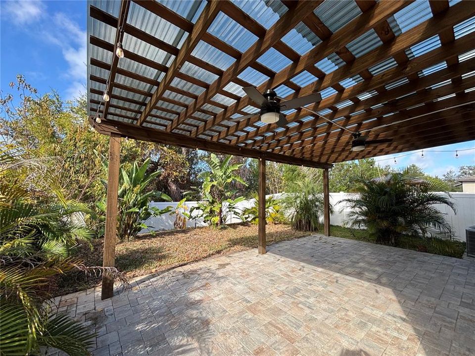 В аренду: $2,500 (5 спален, 2 ванн, 2376 Квадратных фут)