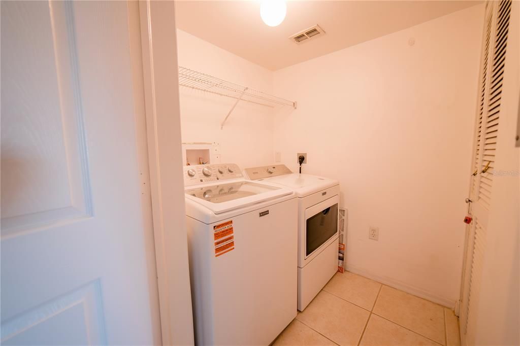 En Venta: $164,000 (3 camas, 2 baños, 1069 Pies cuadrados)