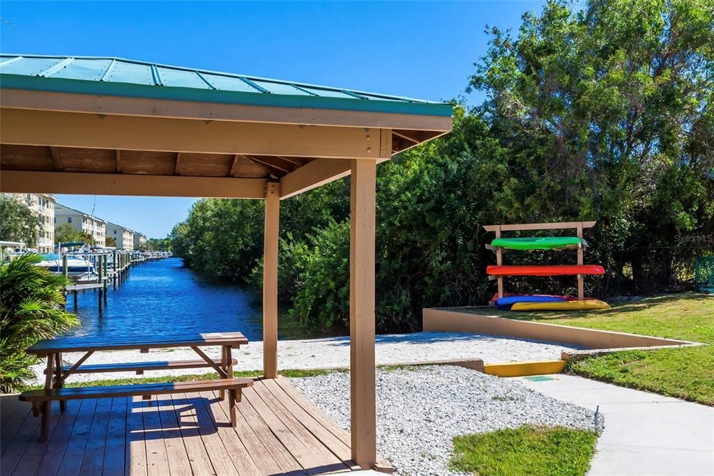 En Venta: $164,000 (3 camas, 2 baños, 1069 Pies cuadrados)