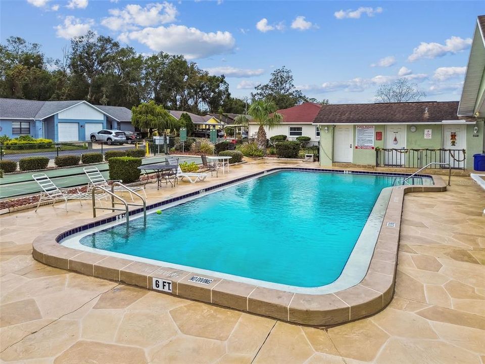 For Sale: $179,000 (2 beds, 2 baths, 984 Square Feet)