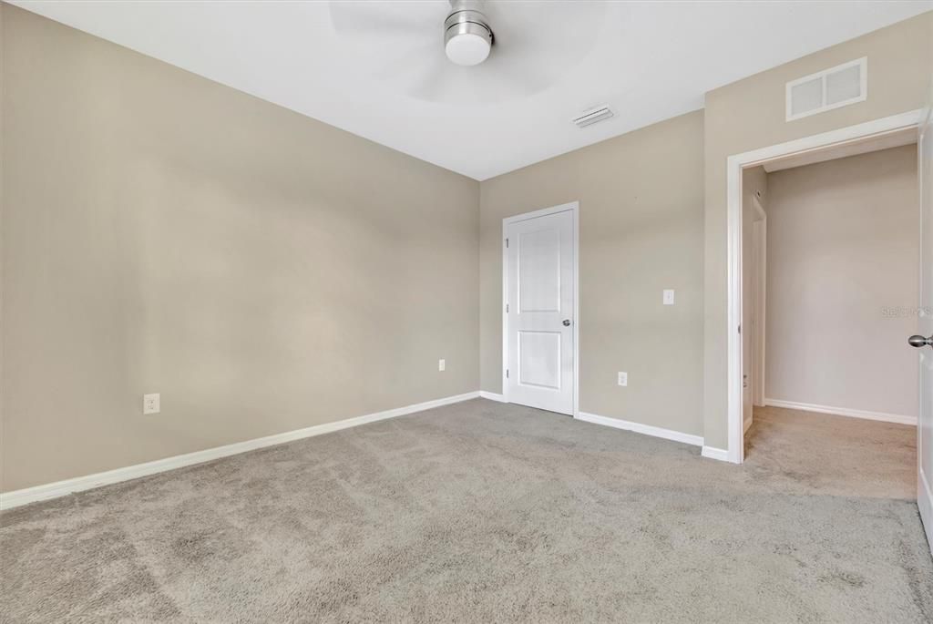 待售: $419,000 (4 贝兹, 2 浴室, 2505 平方英尺)