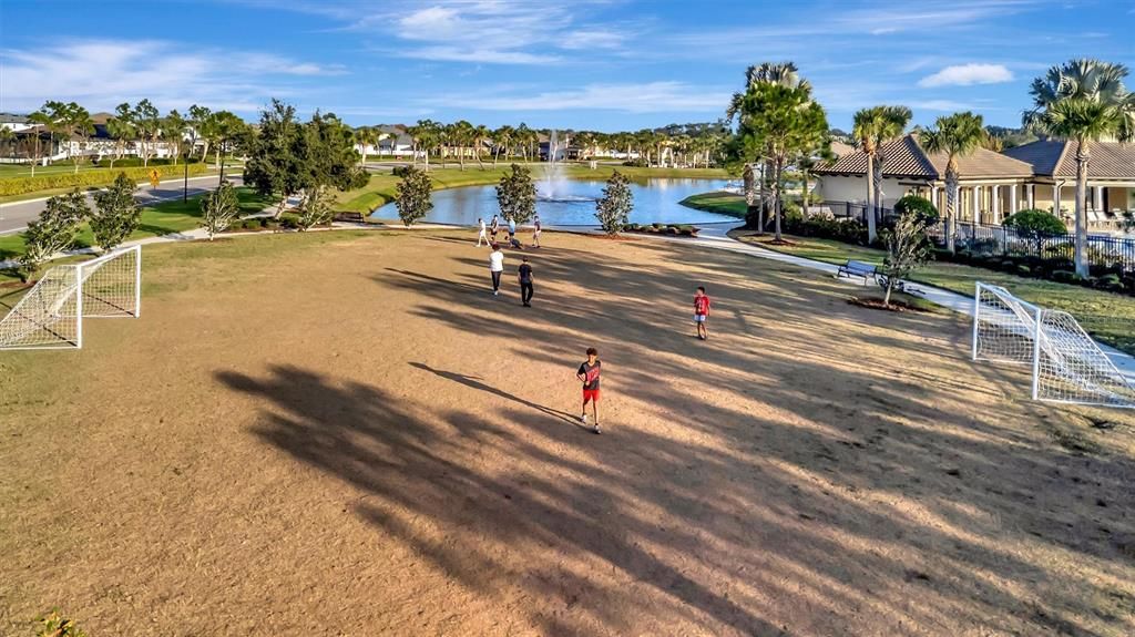 待售: $419,000 (4 贝兹, 2 浴室, 2505 平方英尺)