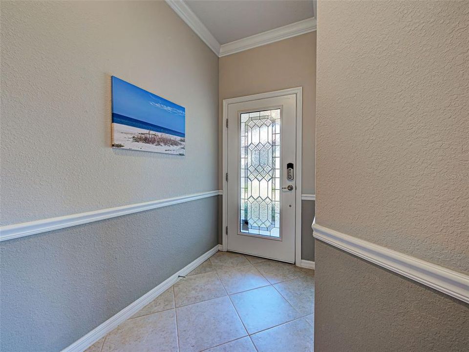 For Sale: $337,500 (2 beds, 2 baths, 1572 Square Feet)