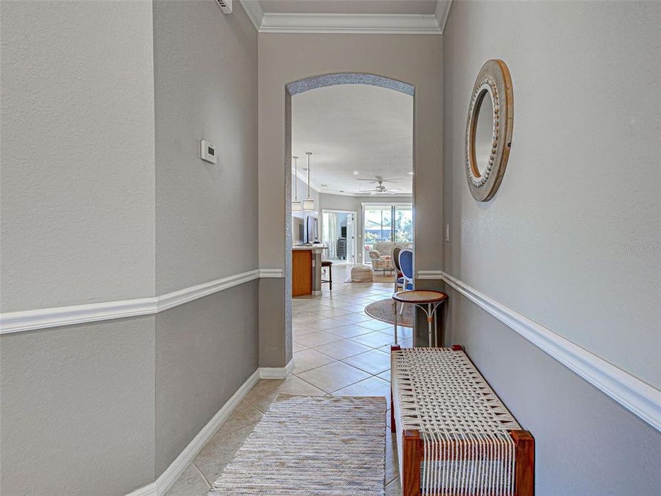 For Sale: $337,500 (2 beds, 2 baths, 1572 Square Feet)