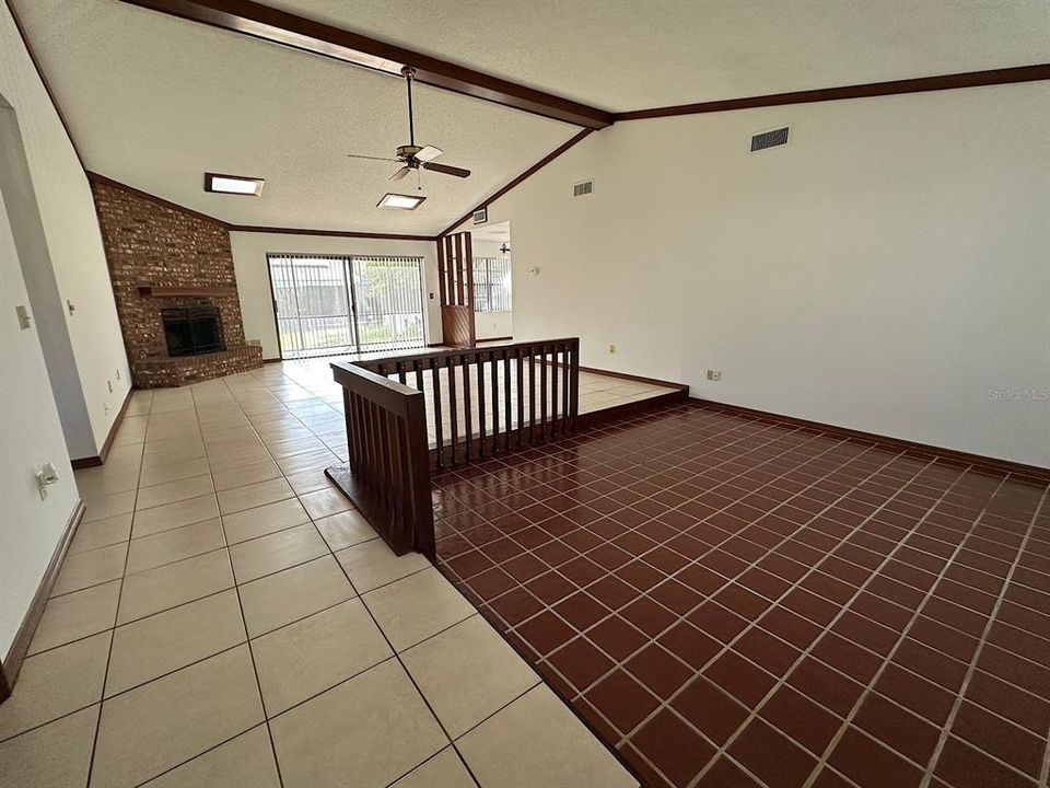 En Venta: $419,900 (3 camas, 2 baños, 1667 Pies cuadrados)