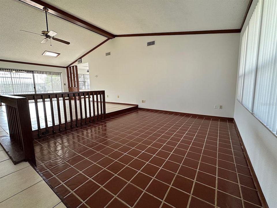 En Venta: $419,900 (3 camas, 2 baños, 1667 Pies cuadrados)