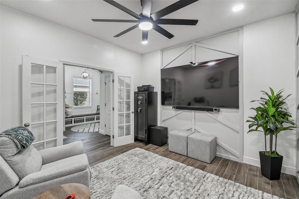 En Venta: $389,000 (3 camas, 2 baños, 2269 Pies cuadrados)