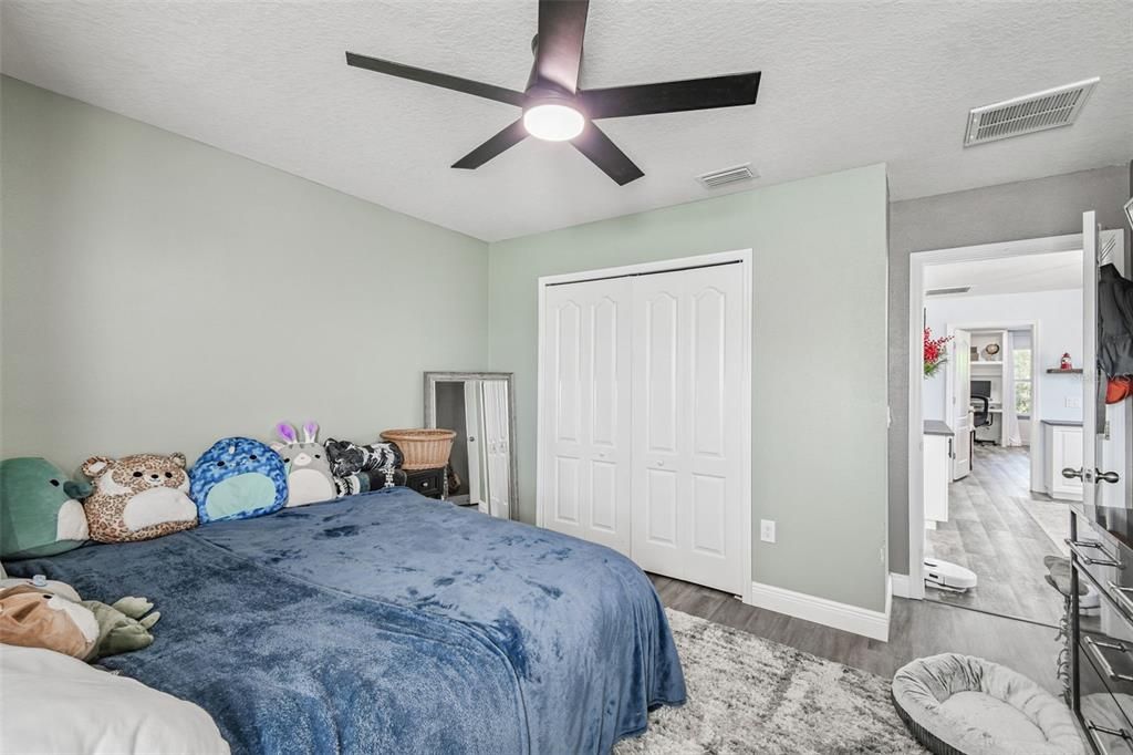 En Venta: $389,000 (3 camas, 2 baños, 2269 Pies cuadrados)