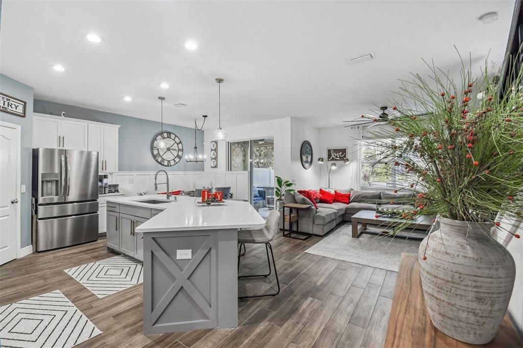 En Venta: $389,000 (3 camas, 2 baños, 2269 Pies cuadrados)