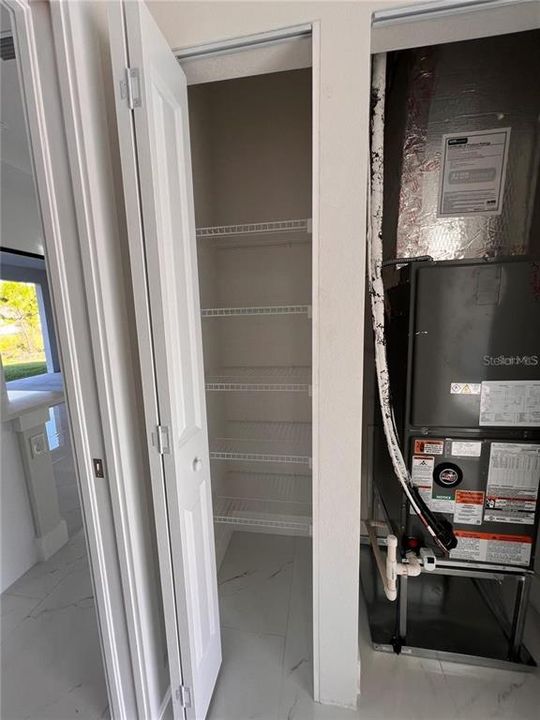 For Rent: $2,000 (3 beds, 2 baths, 1431 Square Feet)