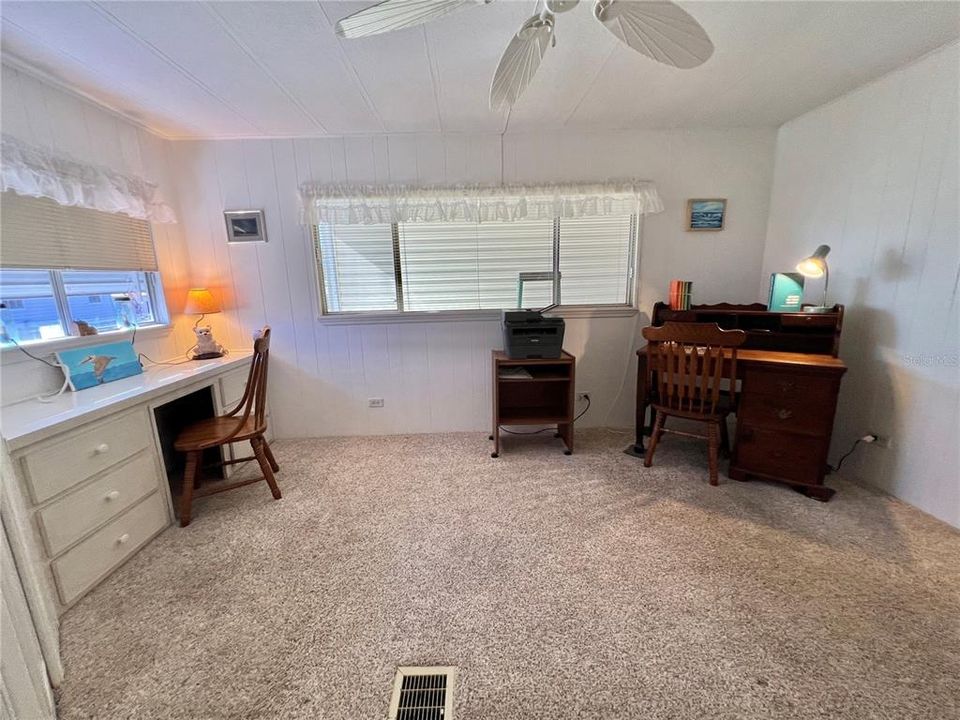 Active With Contract: $124,000 (2 beds, 2 baths, 1332 Square Feet)