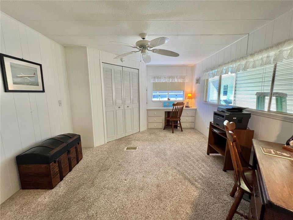 Active With Contract: $124,000 (2 beds, 2 baths, 1332 Square Feet)