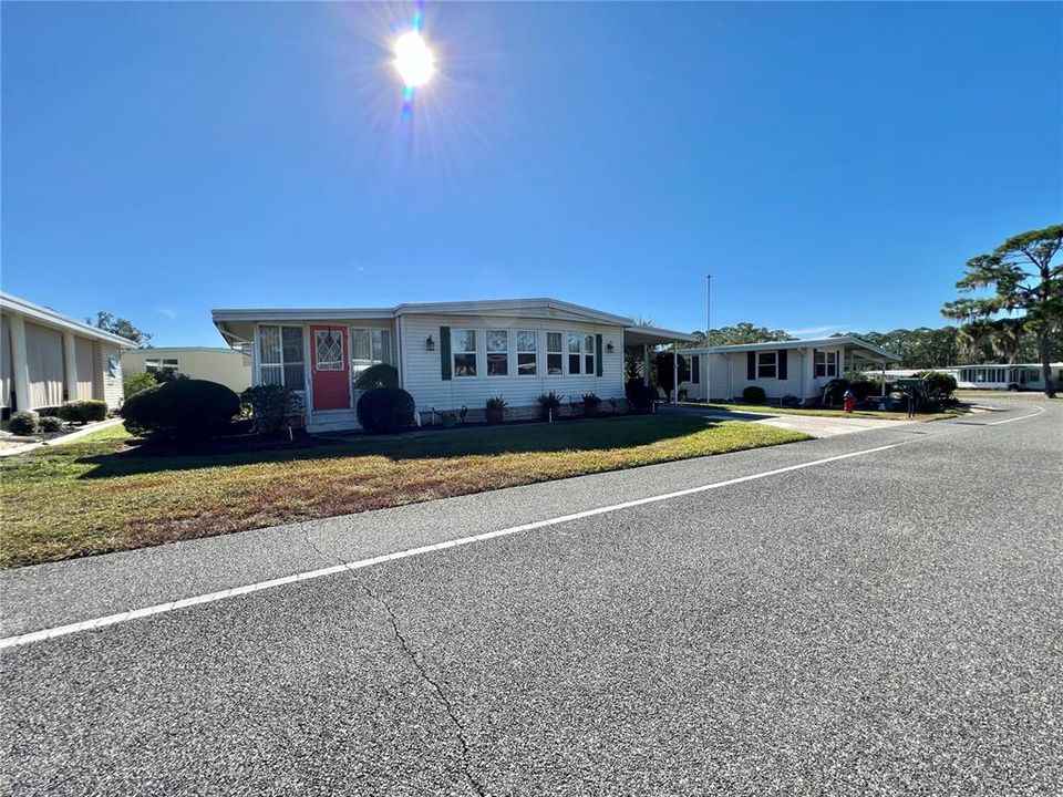 Active With Contract: $124,000 (2 beds, 2 baths, 1332 Square Feet)