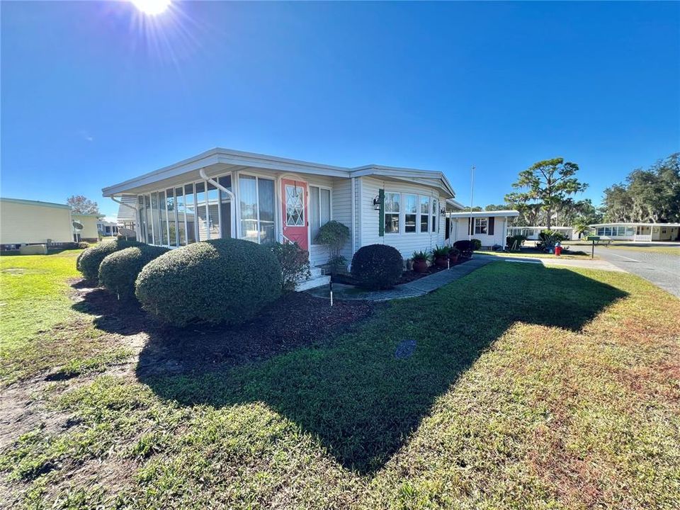 Active With Contract: $124,000 (2 beds, 2 baths, 1332 Square Feet)