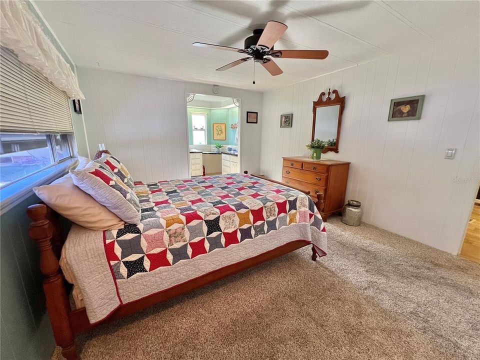 Active With Contract: $124,000 (2 beds, 2 baths, 1332 Square Feet)