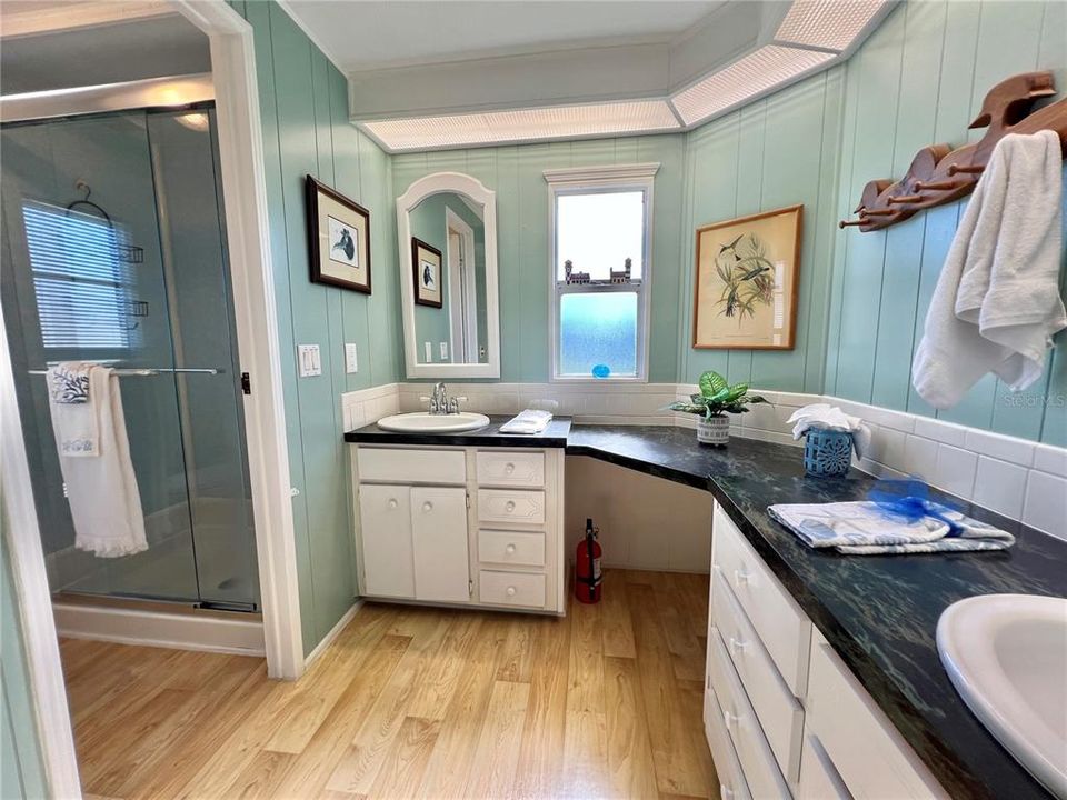 Active With Contract: $124,000 (2 beds, 2 baths, 1332 Square Feet)