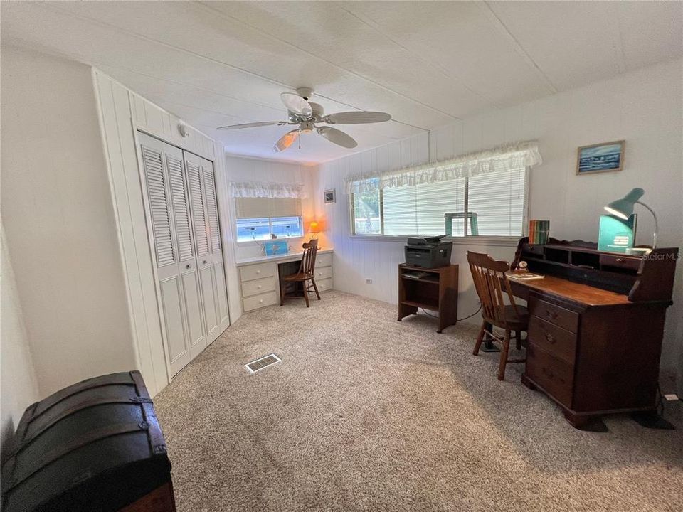 Active With Contract: $124,000 (2 beds, 2 baths, 1332 Square Feet)