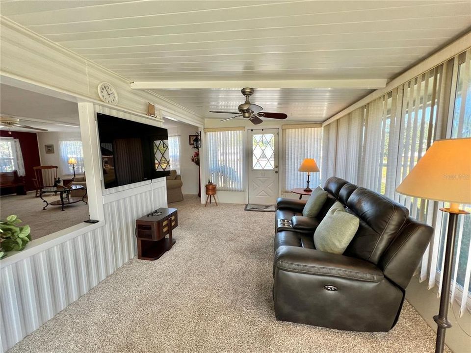 Active With Contract: $124,000 (2 beds, 2 baths, 1332 Square Feet)